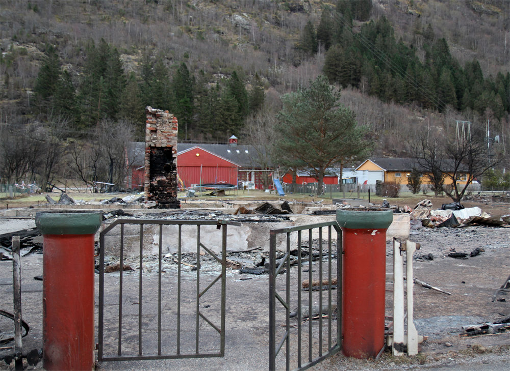 40 hus nedbrent i Lærdal