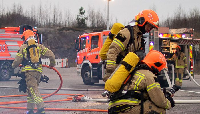 BRANN OG REDNING I FINLAND BRANN OG REDNING I FINLAND